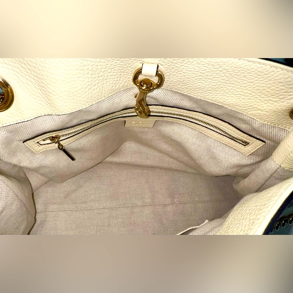 GUCCI MEDIUM SOHO CHAIN SHOULDER BAG IN LIGHT IVORY - Picture 10 of 12